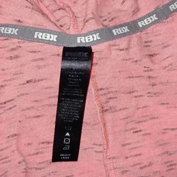 🍭Host Pick 🌺Pink top with kangaroo pocket and hoodie - Picture 8 of 9